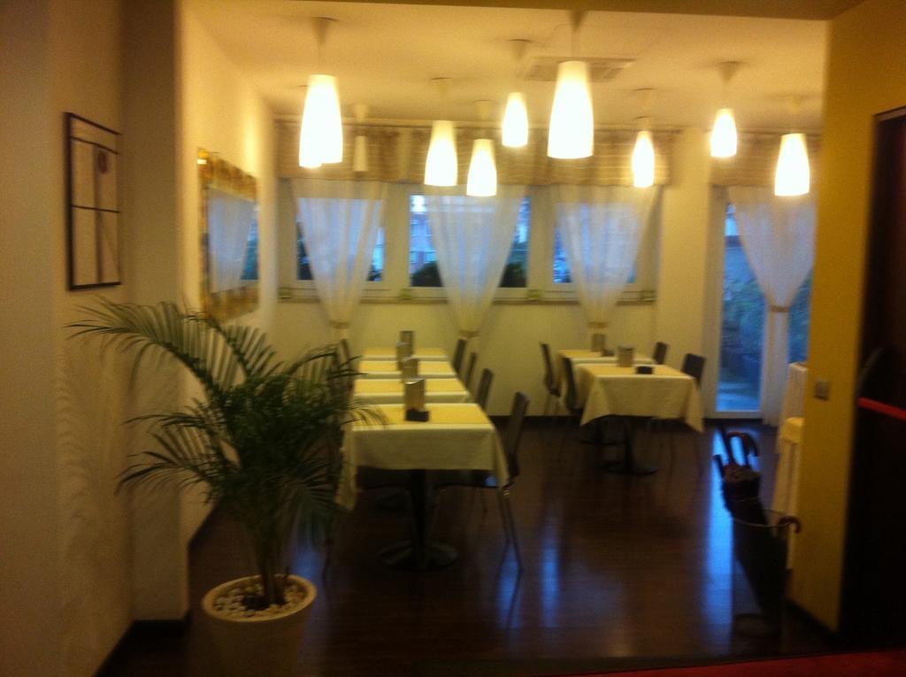 Hotel Milano Анкона Экстерьер фото