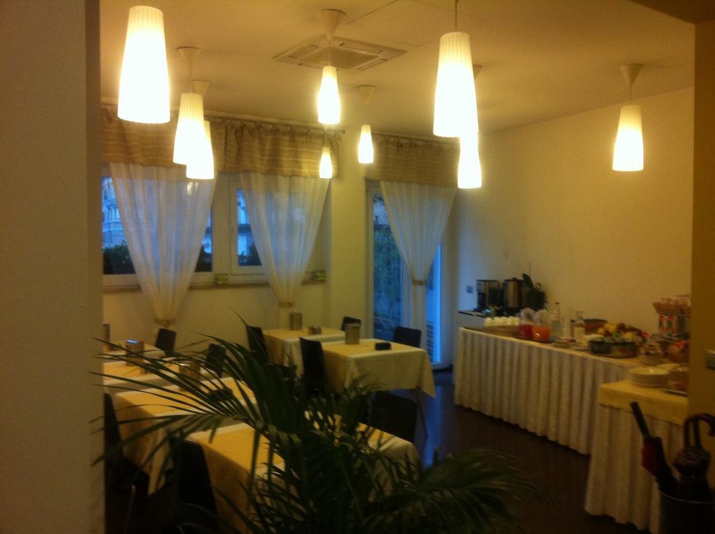 Hotel Milano Анкона Экстерьер фото